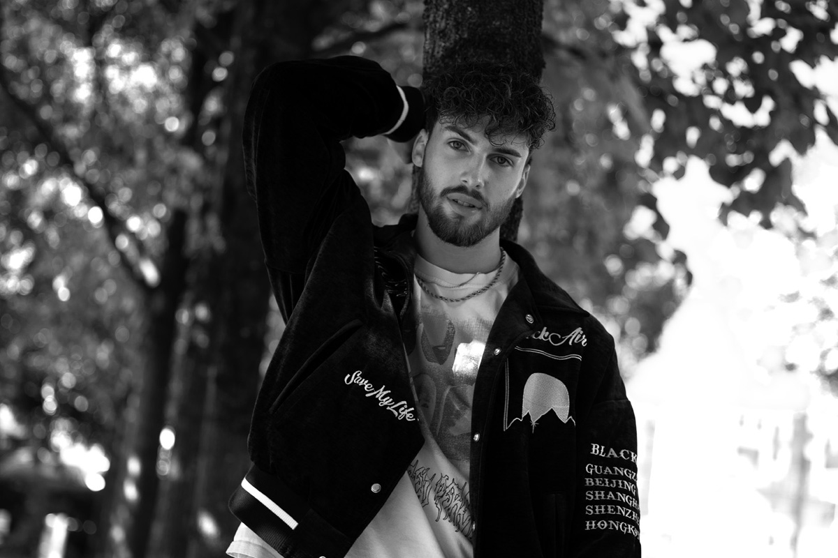 studio beauty fashion portrait